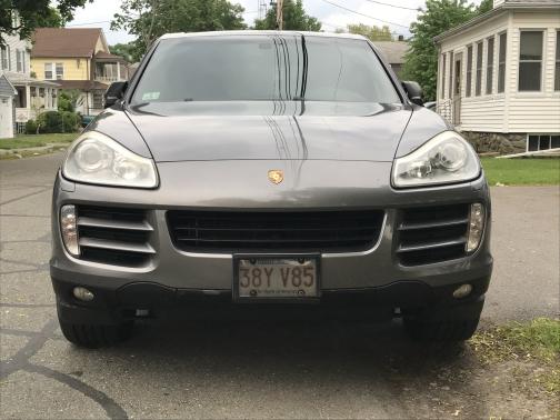 Photo 3 of 4 of 2008 Porsche Cayenne S