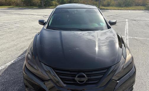 Black 2018 Nissan Altima 2.5 SR