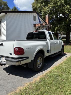 2000 Ford F-150 XL SuperCab Flareside