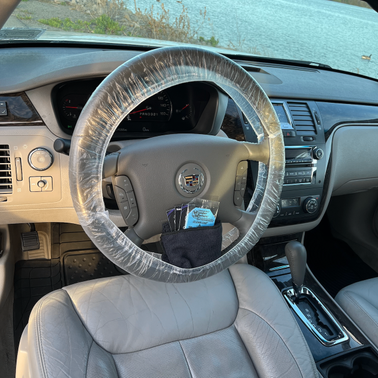 White 2008 Cadillac DTS Luxury II