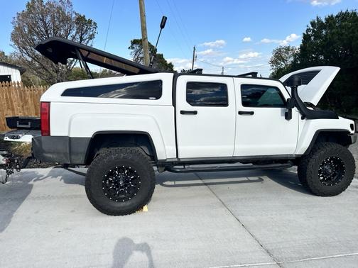 2009 Hummer H3T Alpha