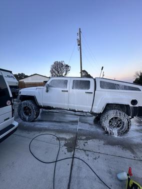 2009 Hummer H3T Alpha
