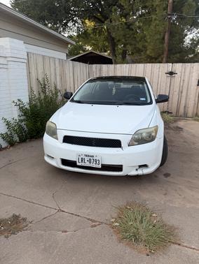 White 2007 Scion tC Spec Package