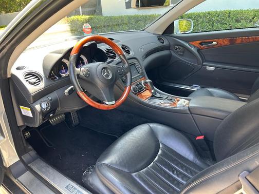 Silver 2009 Mercedes-Benz SL-Class SL550 Roadster