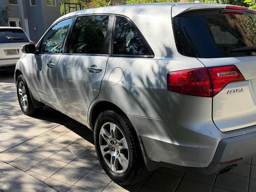 Silver 2007 Acura MDX Technology