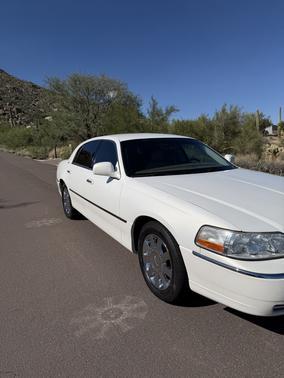 2003 Lincoln Town Car Cartier