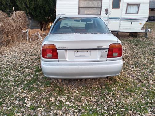 2000 Suzuki Esteem GLX