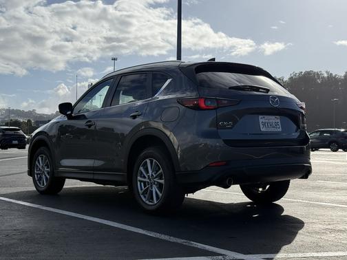 2022 Mazda CX-5 2.5 S Preferred Package
