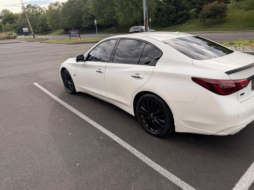 White 2018 INFINITI Q50 3.0t LUXE