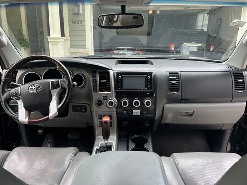 Black 2014 Toyota Sequoia Platinum