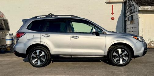 Silver 2017 Subaru Forester 2.5i Premium