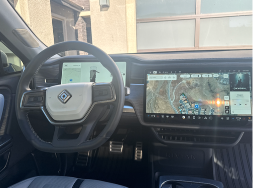 2023 Rivian R1S Adventure Quad-Motor Large Package