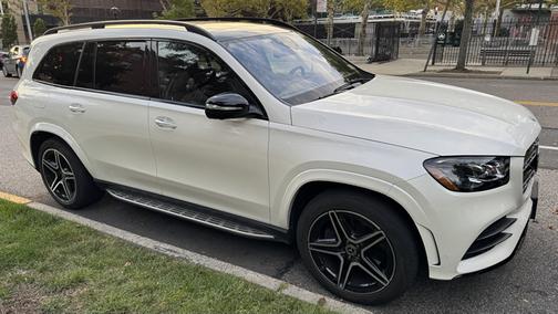 White 2022 Mercedes-Benz GLS 580 4MATIC