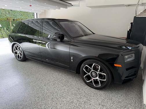 2022 Rolls-Royce Cullinan Black Badge