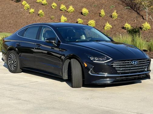 Black 2023 Hyundai SONATA Hybrid Limited