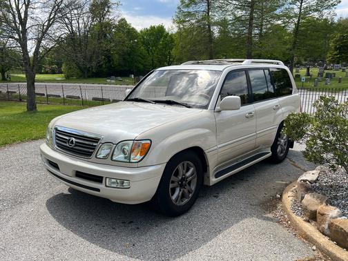 Gold 2003 Lexus LX 470 Base