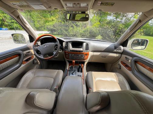 Gold 2003 Lexus LX 470 Base