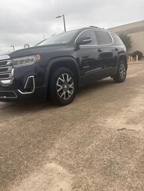 Gray 2022 GMC Acadia SLT
