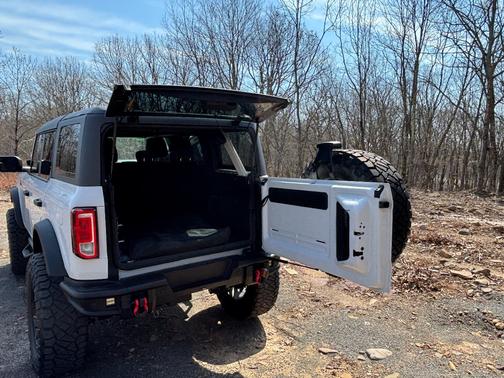 White 2024 Ford Bronco Black Diamond
