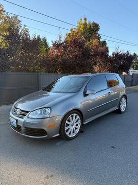 Gray 2008 Volkswagen R32 Base