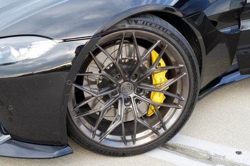 Black 2020 Aston Martin Vantage Base