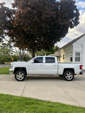 White 2014 Chevrolet Silverado 1500 1LT