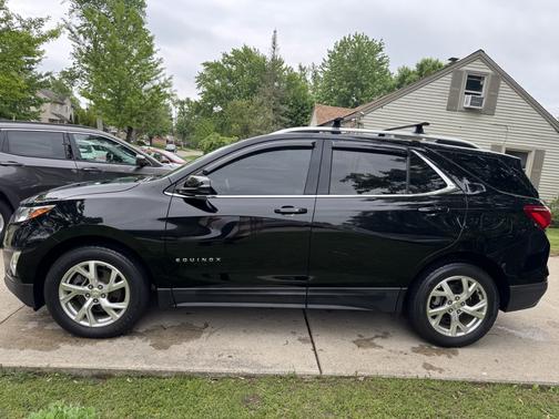 Black 2018 Chevrolet Equinox LT