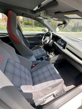 2023 Volkswagen Golf GTI 2.0T SE