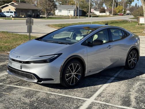 2024 Toyota Prius XLE