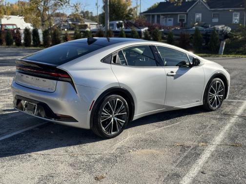 2024 Toyota Prius XLE