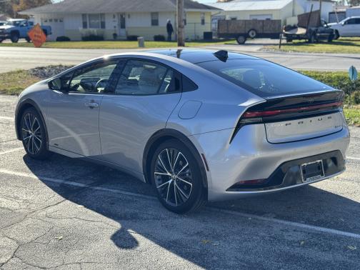 2024 Toyota Prius XLE