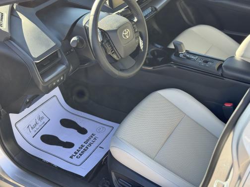 2024 Toyota Prius XLE