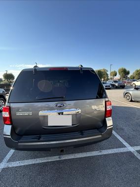 Silver 2011 Ford Expedition XLT