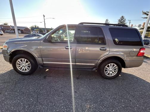 Silver 2011 Ford Expedition XLT