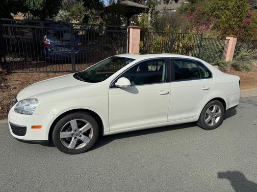 White 2008 Volkswagen Jetta SE