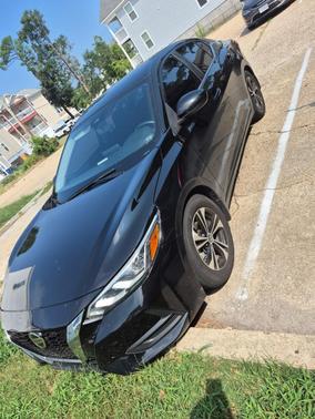 Black 2022 Nissan Sentra SV