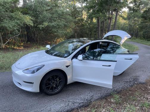White 2021 Tesla Model 3 Long Range