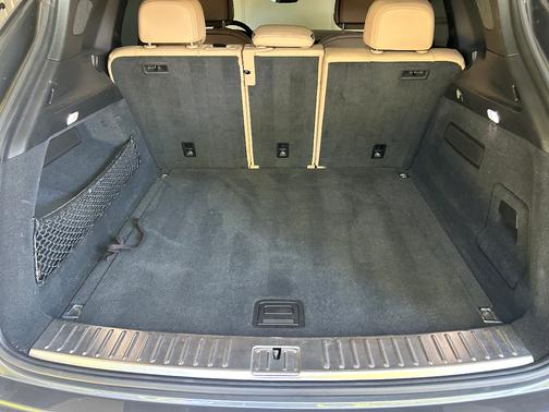 Gray 2019 Porsche Cayenne Cayenne