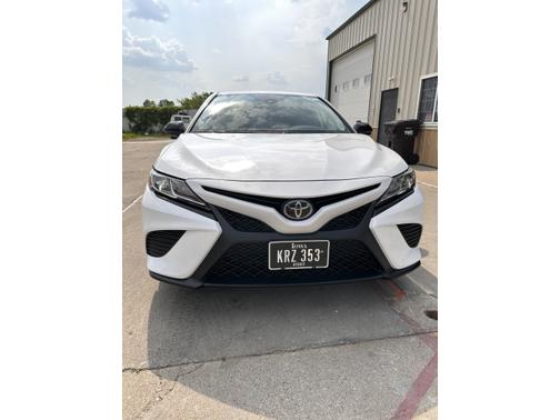 2020 Toyota Camry SE Nightshade