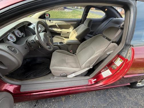 Red 2004 Dodge Stratus SXT