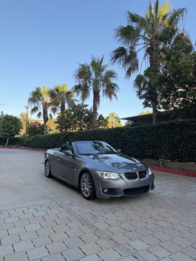 Gray 2011 BMW 328 i
