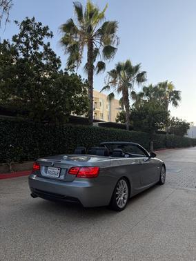 Gray 2011 BMW 328 i