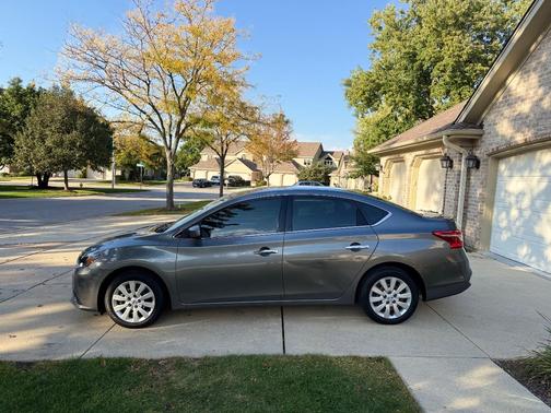 Gray 2019 Nissan Sentra S