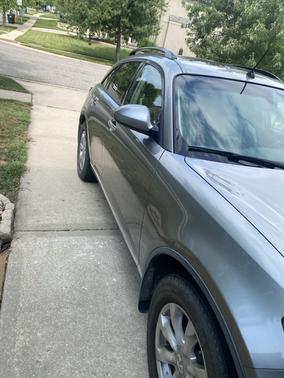 Beige 2008 INFINITI FX35 Base