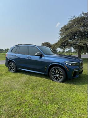 2021 BMW X5 M50i