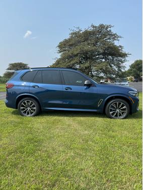 2021 BMW X5 M50i