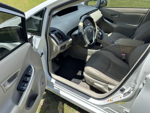 2010 Toyota Prius V