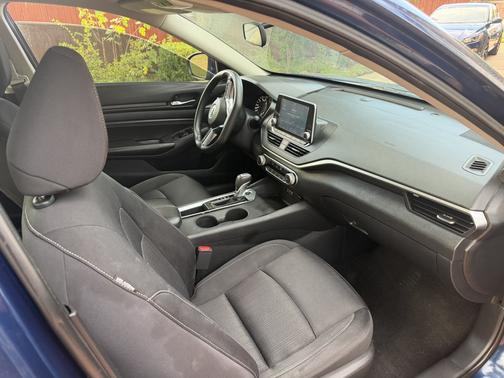 Blue 2019 Nissan Altima 2.5 S