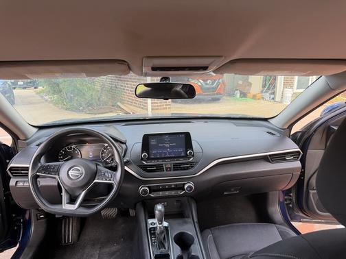 Blue 2019 Nissan Altima 2.5 S