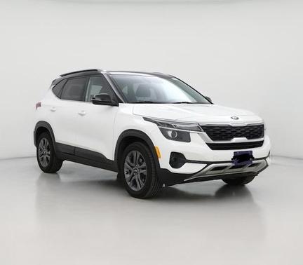 White 2021 Kia Seltos S